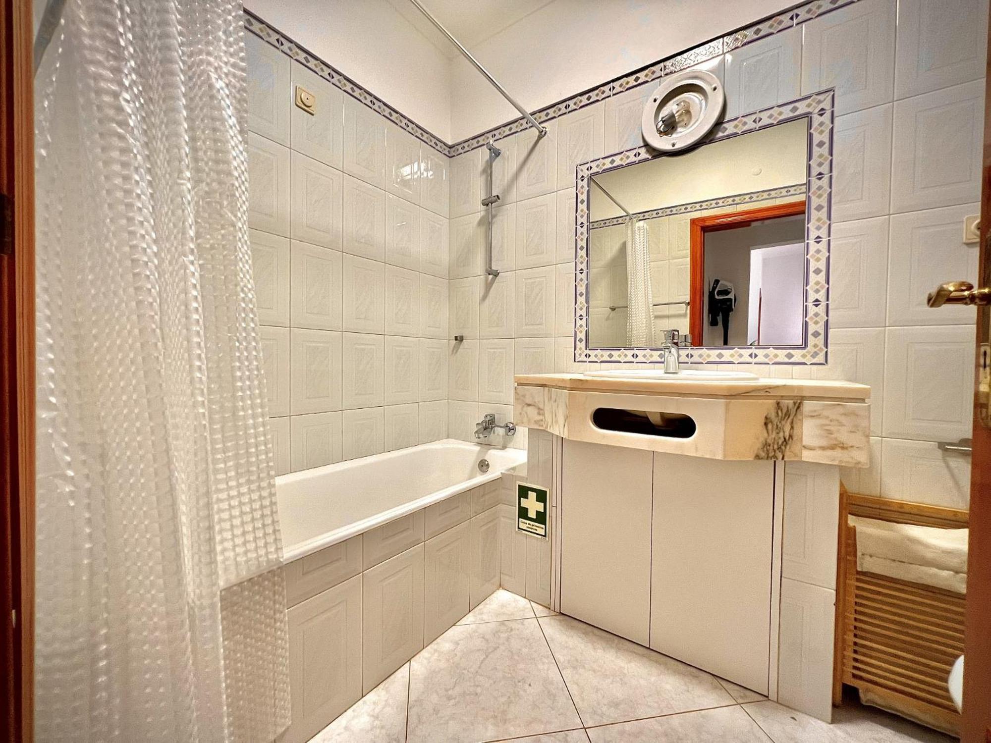 Apartment Marina Sol With Pool By Homing *