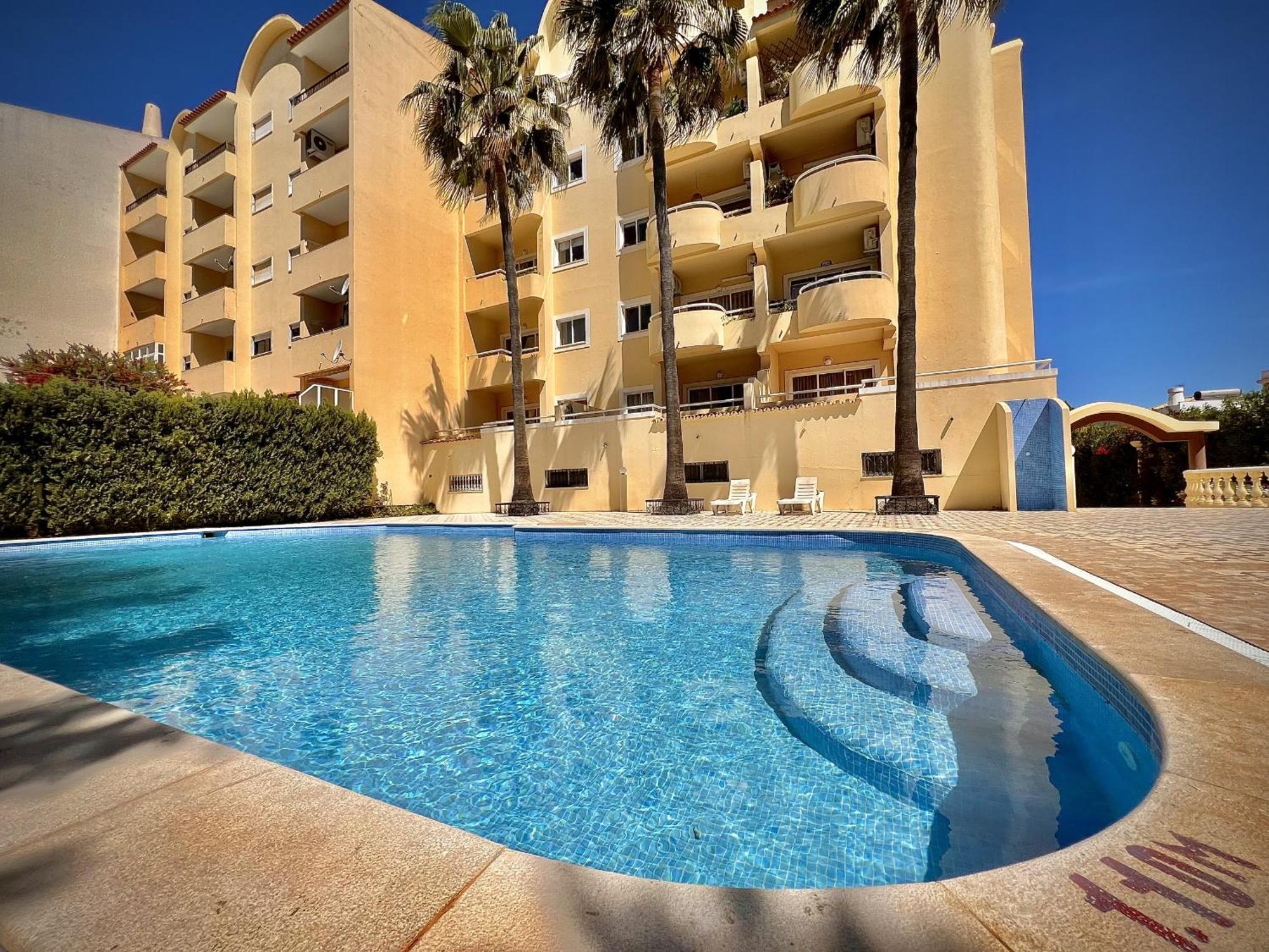 Marina Sol With Pool By Homing Apartment